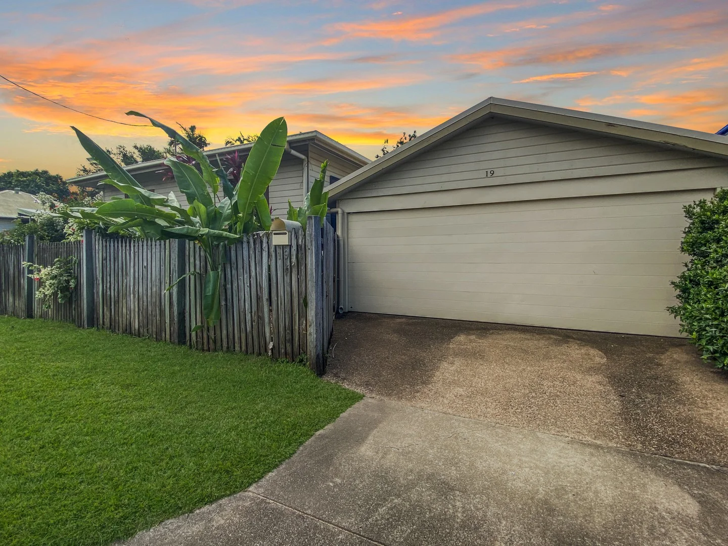 19 Anzac Ln, Railway Estate QLD 4810