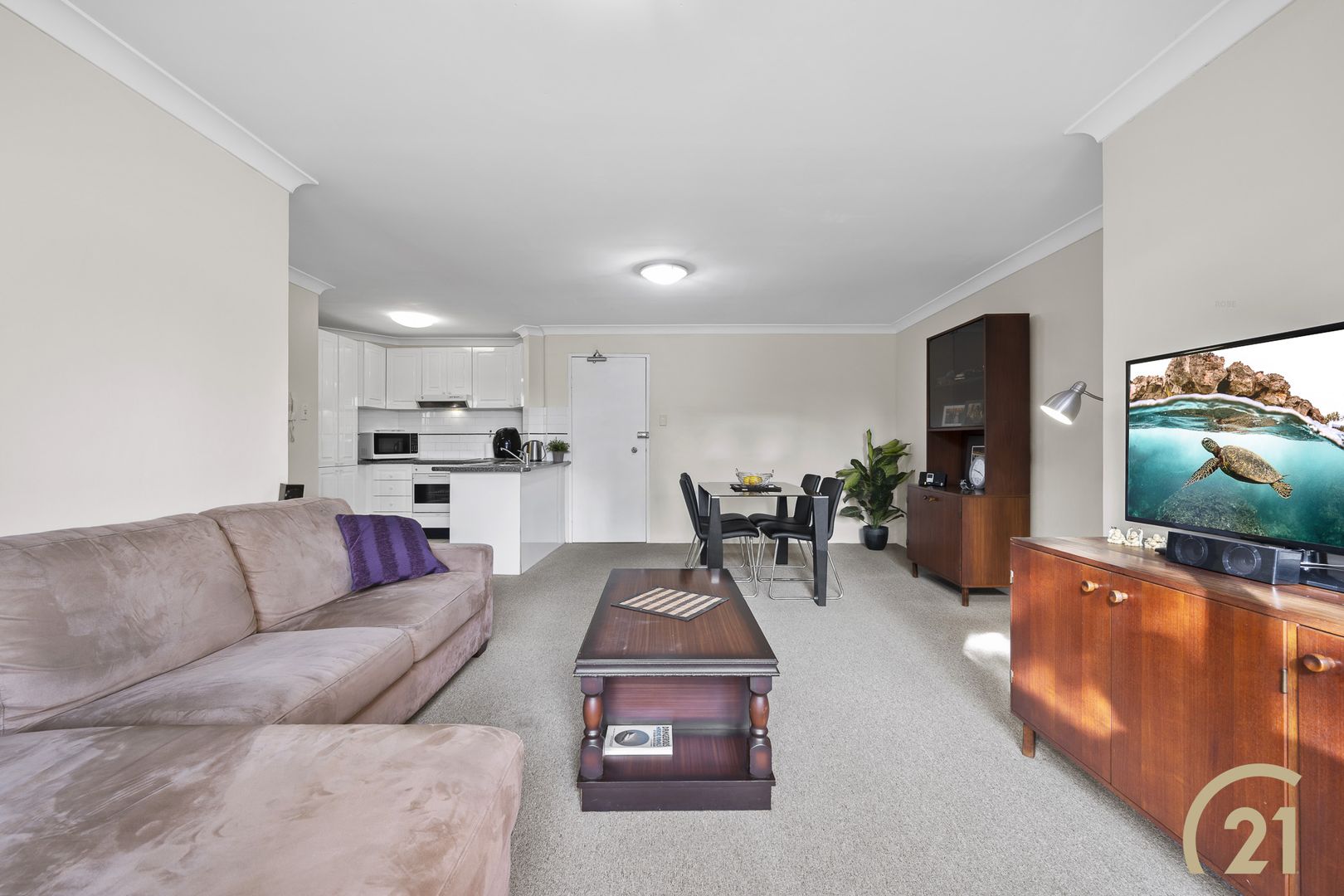 18/181-185 Sandal Crescent, Carramar NSW 2163, Image 2