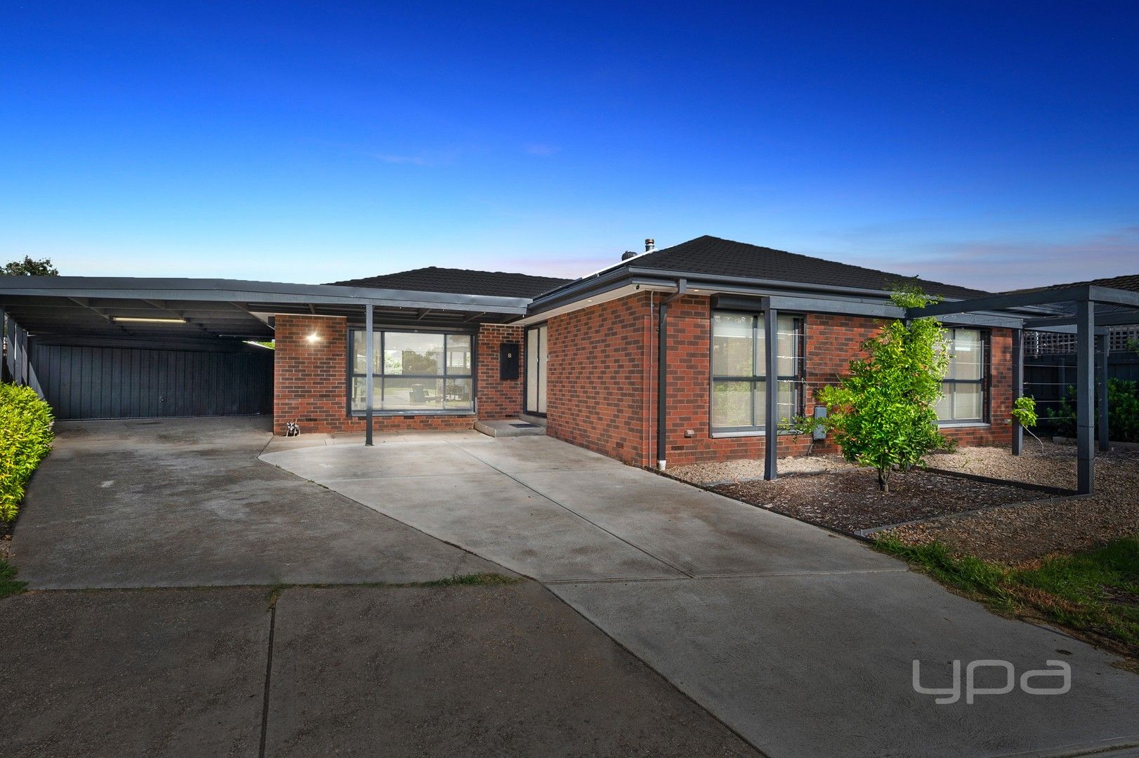 8 Dougal Court, Kurunjang VIC 3337, Image 0