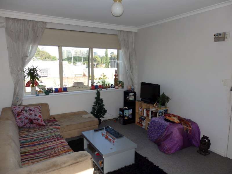 8/18 Moffat Street, South Yarra VIC 3141 Apartment For Rent Domain