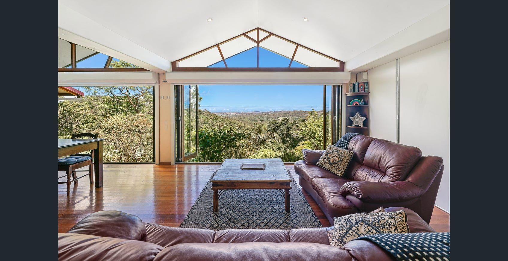 44 Range Road, Mudgeeraba QLD 4213 House for Sale 2,050,000