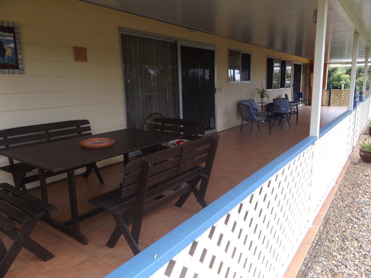 6 Hazelmount Terrace, Kingaroy QLD 4610, Image 2