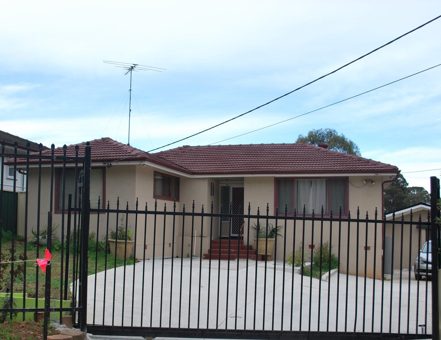 8 Kelvin Place, Busby NSW 2168, Image 0