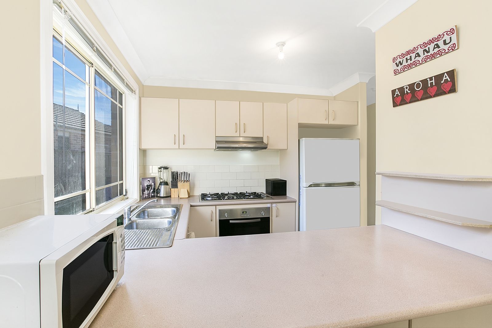 19 Bettong Place, St Helens Park NSW 2560, Image 2