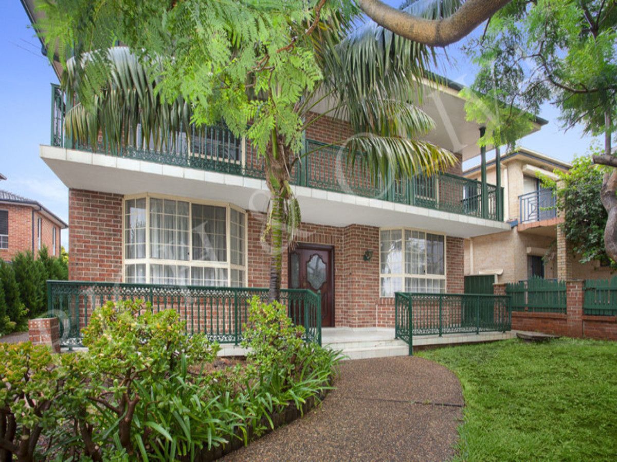 3 bedrooms Duplex in 1/198 Burwood Road BELMORE NSW, 2192