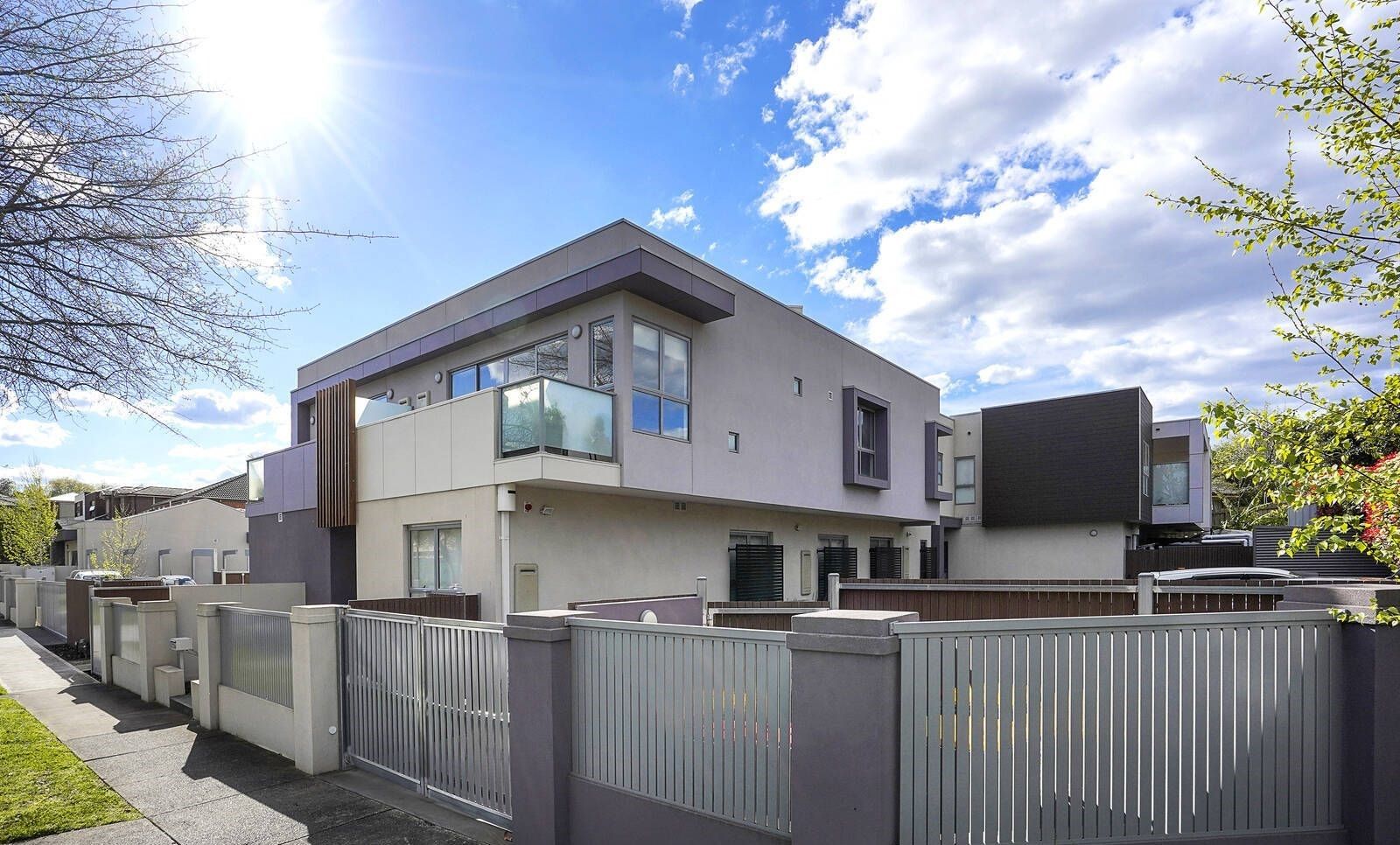 1 bedrooms Apartment / Unit / Flat in 13/2 Cyril Street BOX HILL VIC, 3128