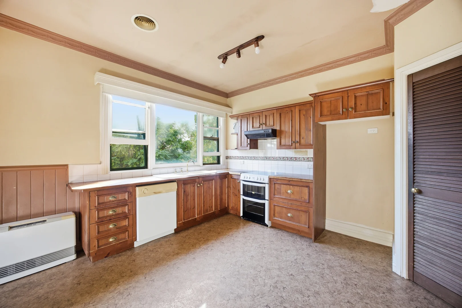 Additional image 3 of 24 Albert Hill Road, Lilydale VIC 3140