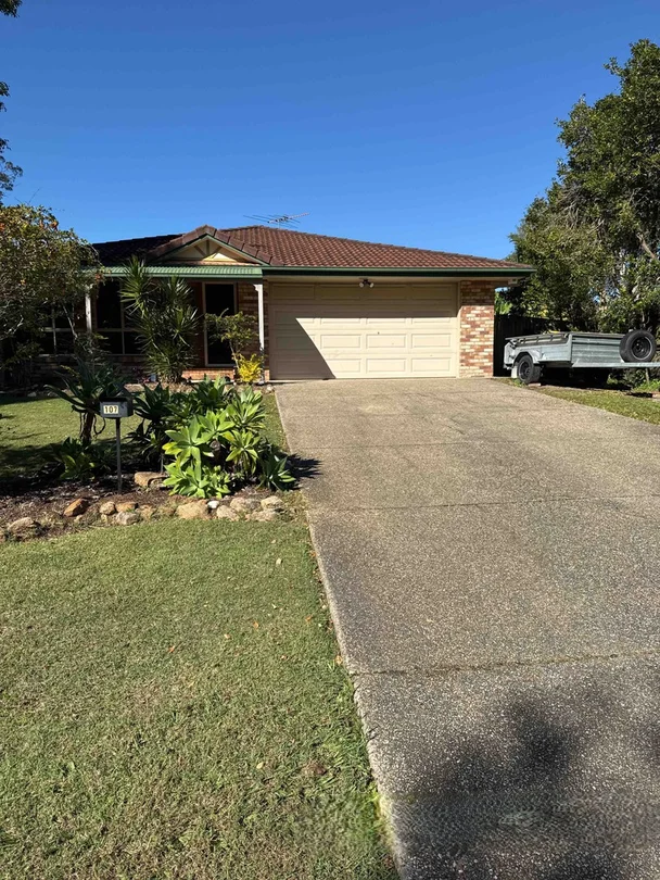 Primary image of 107 Oakley Street, Carindale QLD 4152