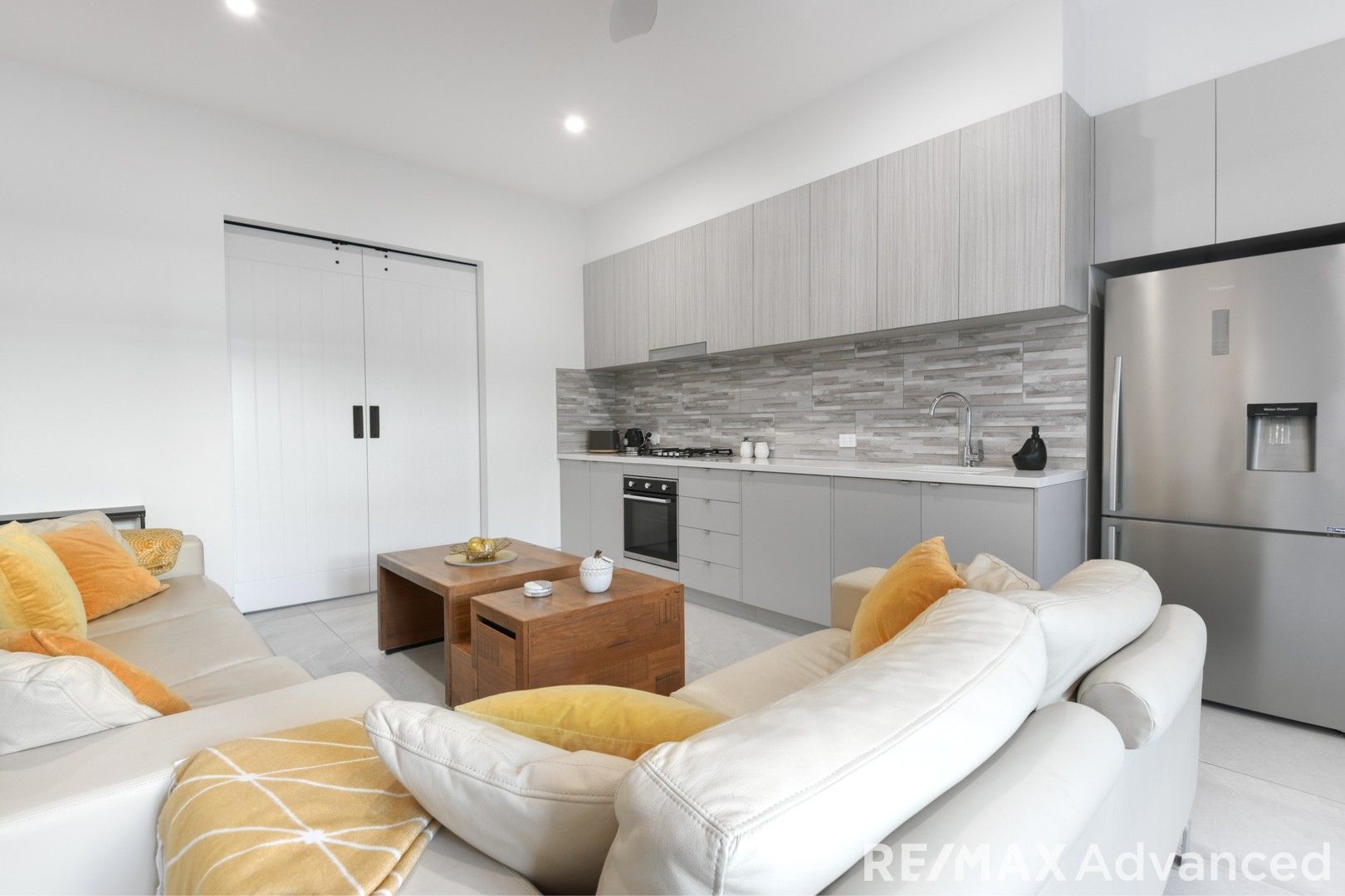1 bedrooms Semi-Detached in 15b Elanus Court BANKSIA BEACH QLD, 4507