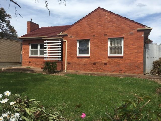 3 bedrooms House in 18 Midway Road ELIZABETH EAST SA, 5112