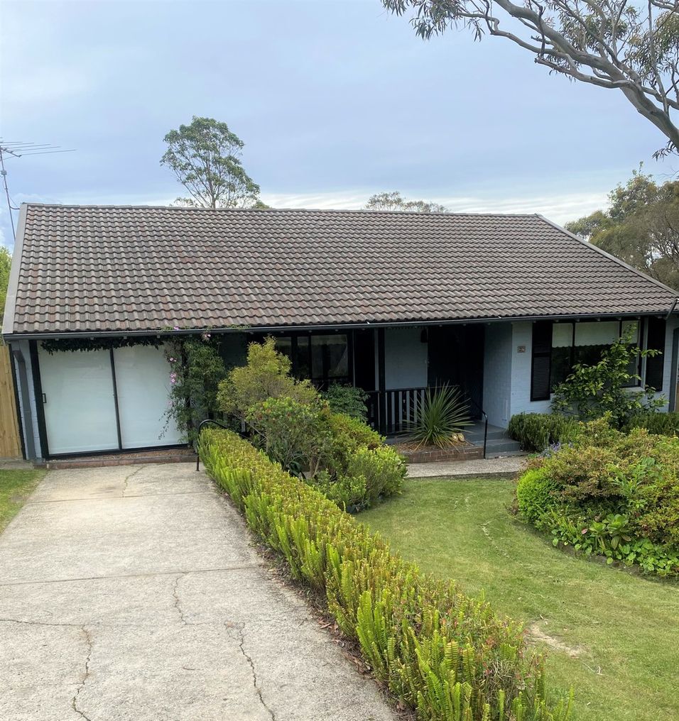 3 bedrooms House in 27 Tableland Road WENTWORTH FALLS NSW, 2782