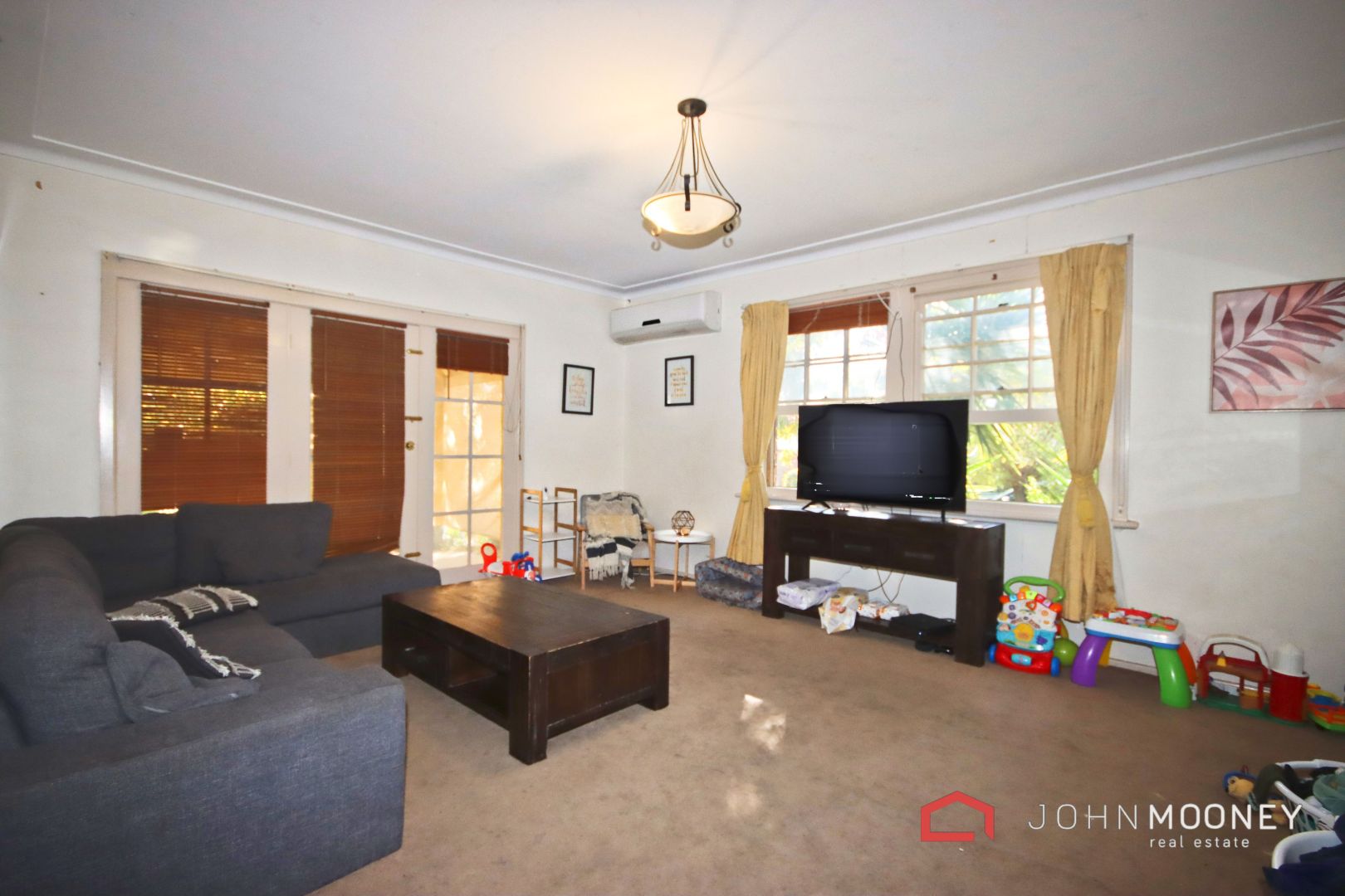 4 Anne Street, Tolland NSW 2650, Image 2