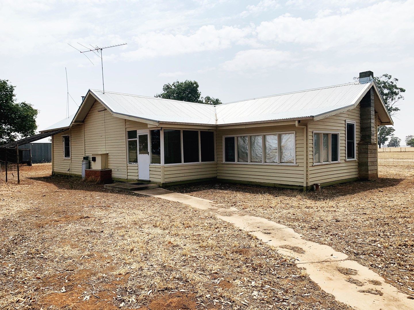 Inglebar Cottage. Spring Drive, Corowa NSW 2646 House For Rent Domain
