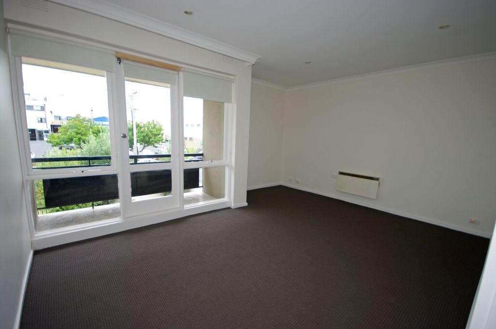 3 10 Kokaribb Road Carnegie Vic 3163 Apartment For Rent 440 Domain