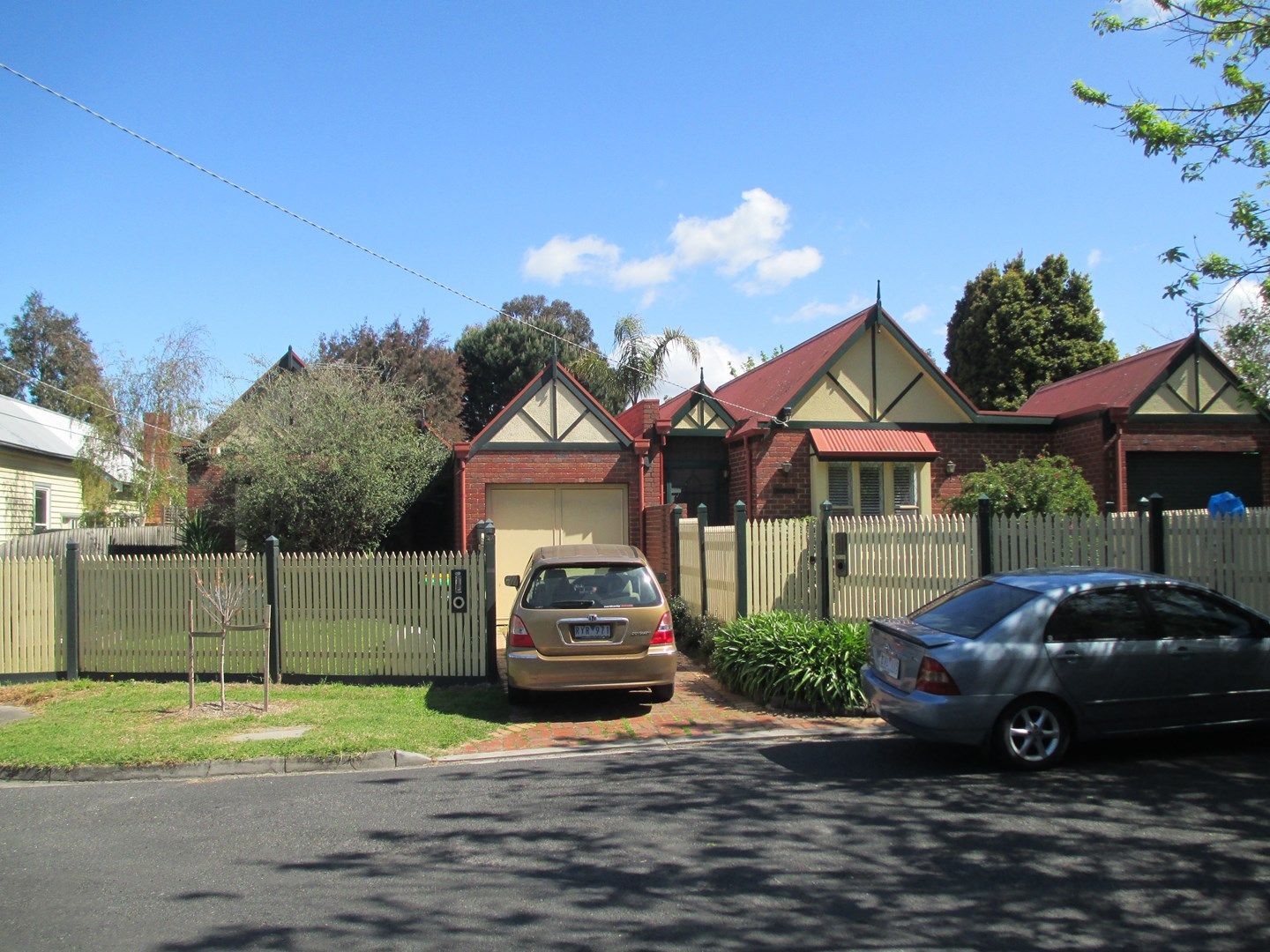 2/2A Mayfield Grove, Caulfield North Property History & Address