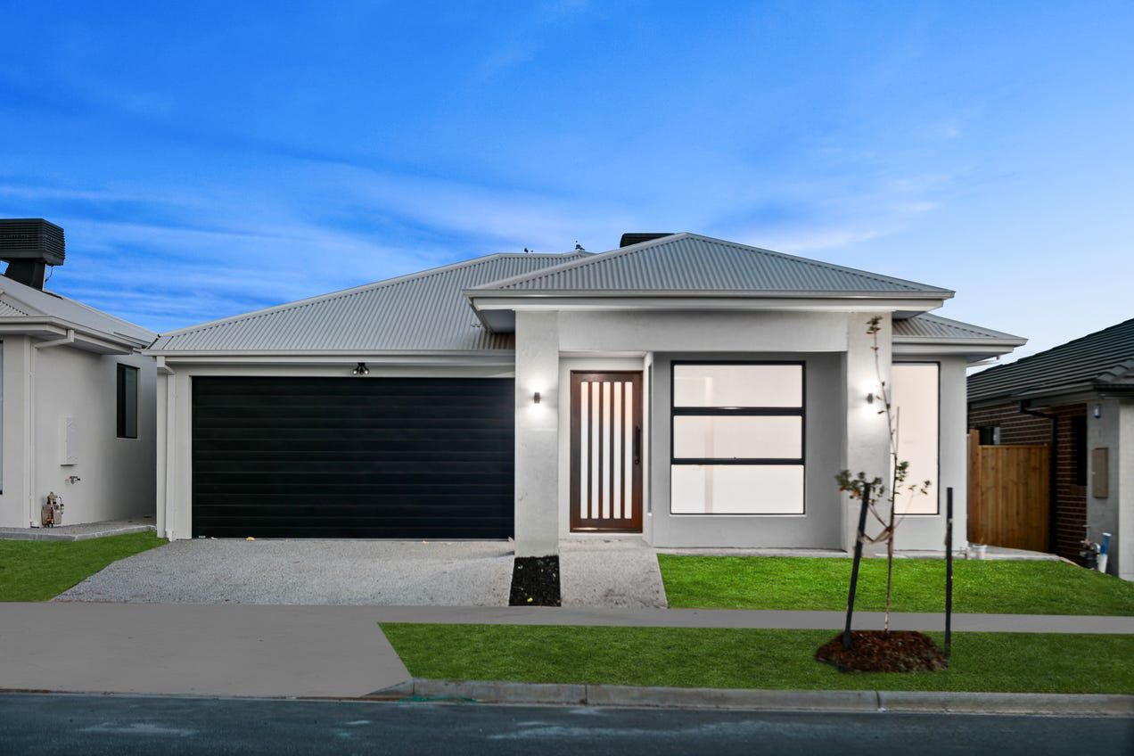 4 bedrooms New House & Land in 19 Skyline Road FRASER RISE VIC, 3336