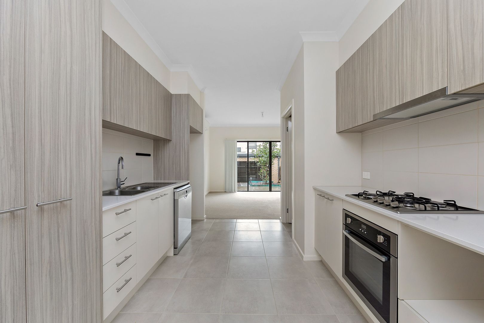 80 Queen Circuit, Sunshine VIC 3020, Image 2