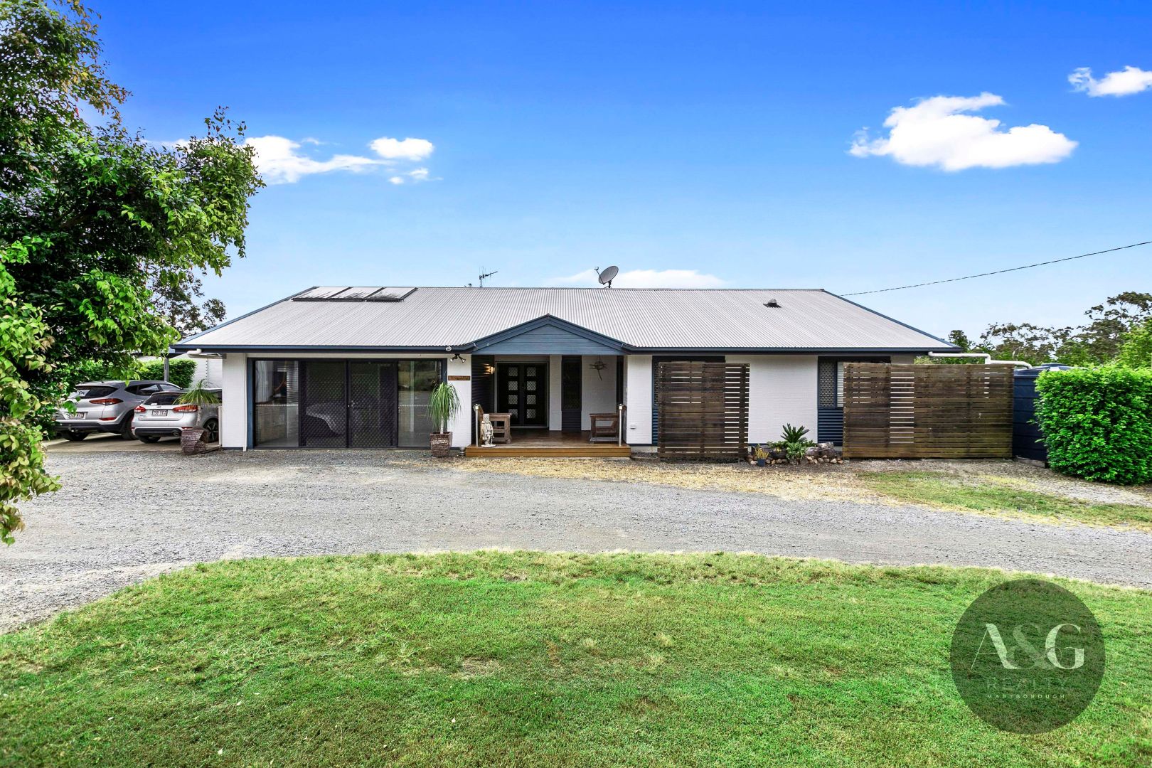 188200 Old Coach Rd, Oakhurst QLD 4650 House for Sale 965,000