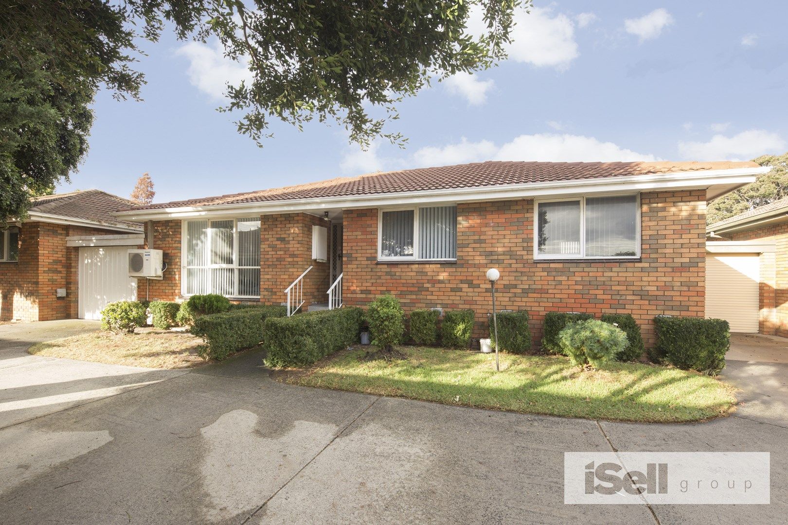 2/12 Bournemouth Avenue, Springvale VIC 3171, Image 1