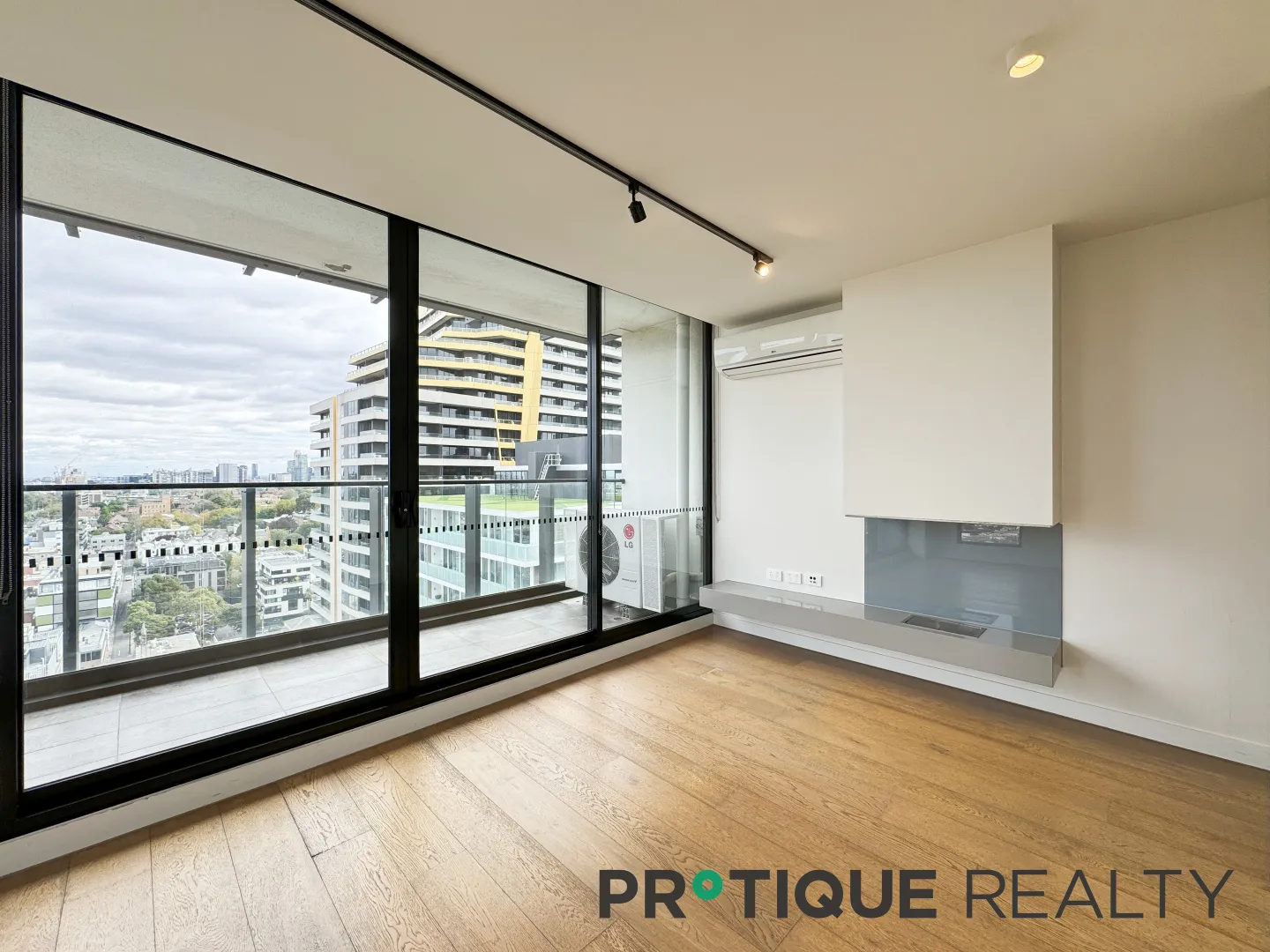 Ella South Yarra | Highrise View 2B2B1C | Melbourne High & Chapel Street - View 2