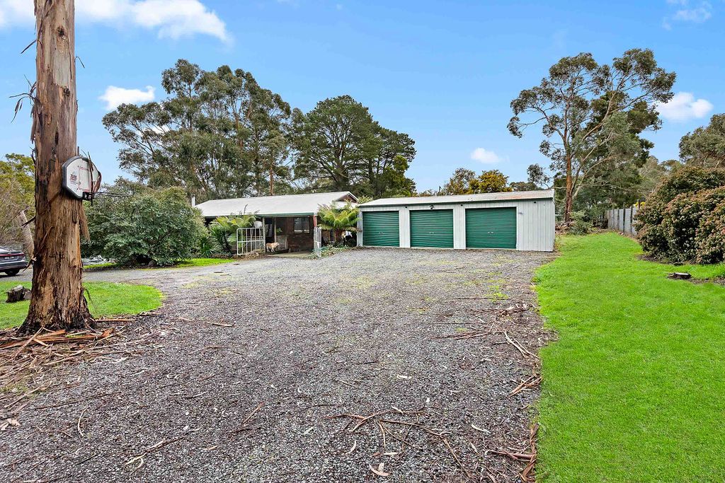 17 Glynwood Grove, Enfield VIC 3352, Image 1