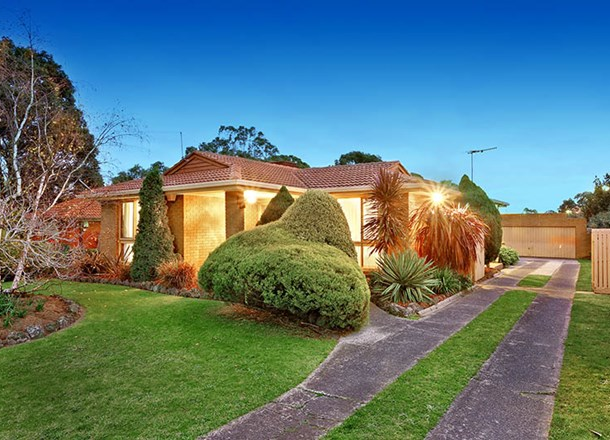 4 Coulson Avenue, Eumemmerring VIC 3177