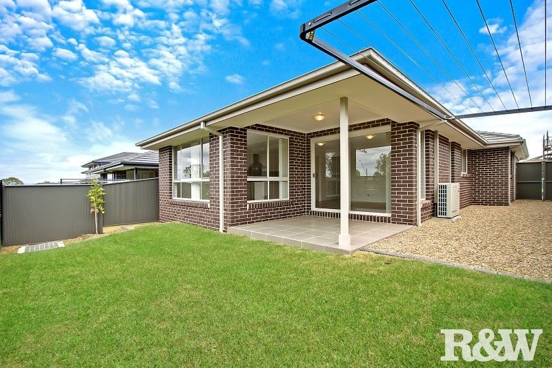 28 Murcutt Street, Ropes Crossing NSW 2760 House For Rent 550 Domain