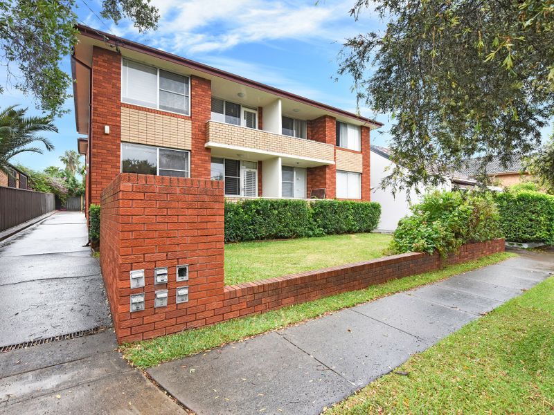 2 bedrooms Apartment / Unit / Flat in 6/10 Oxford Street BELMORE NSW, 2192