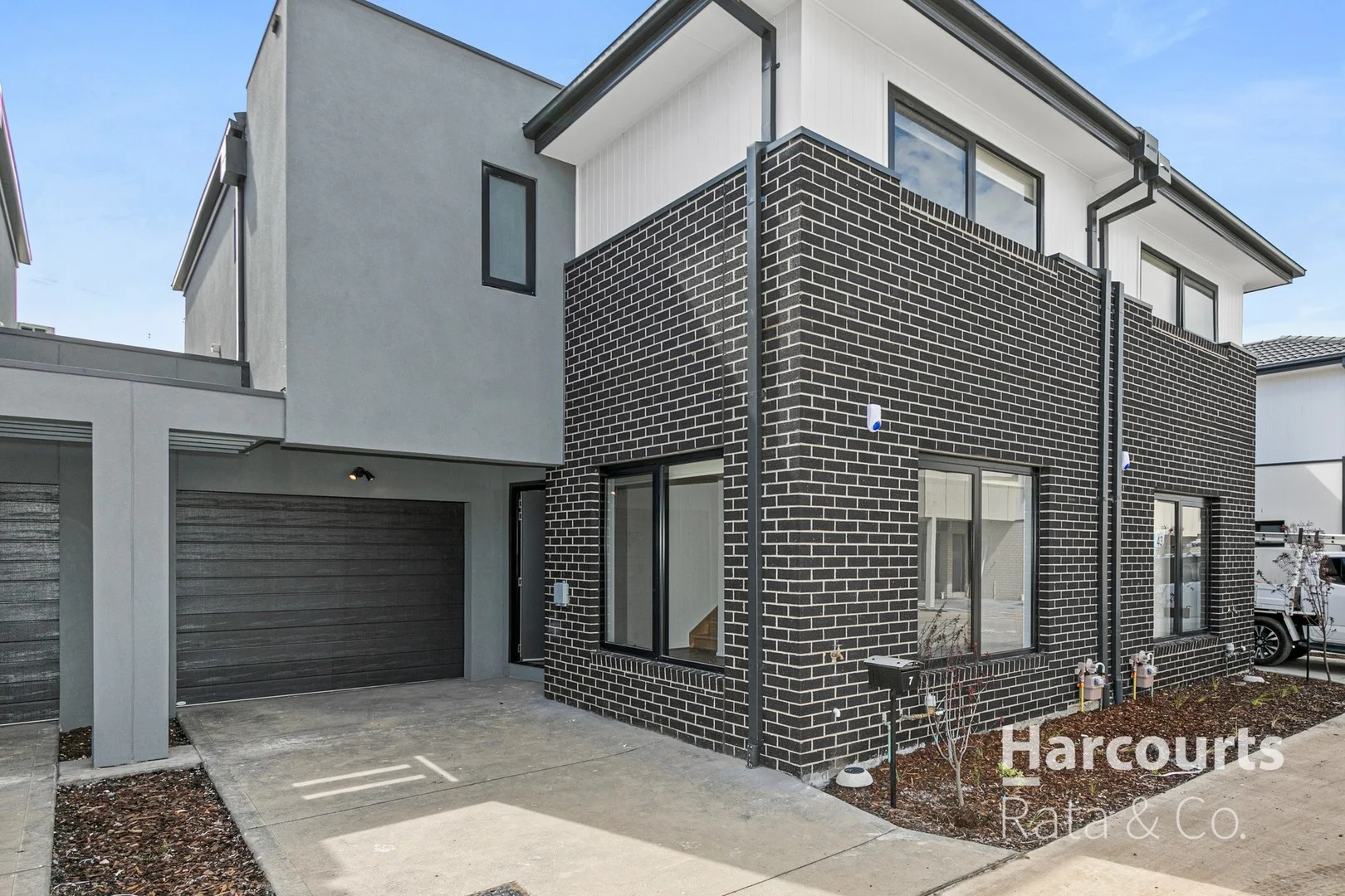 7 Midnight Circuit, South Morang VIC 3752