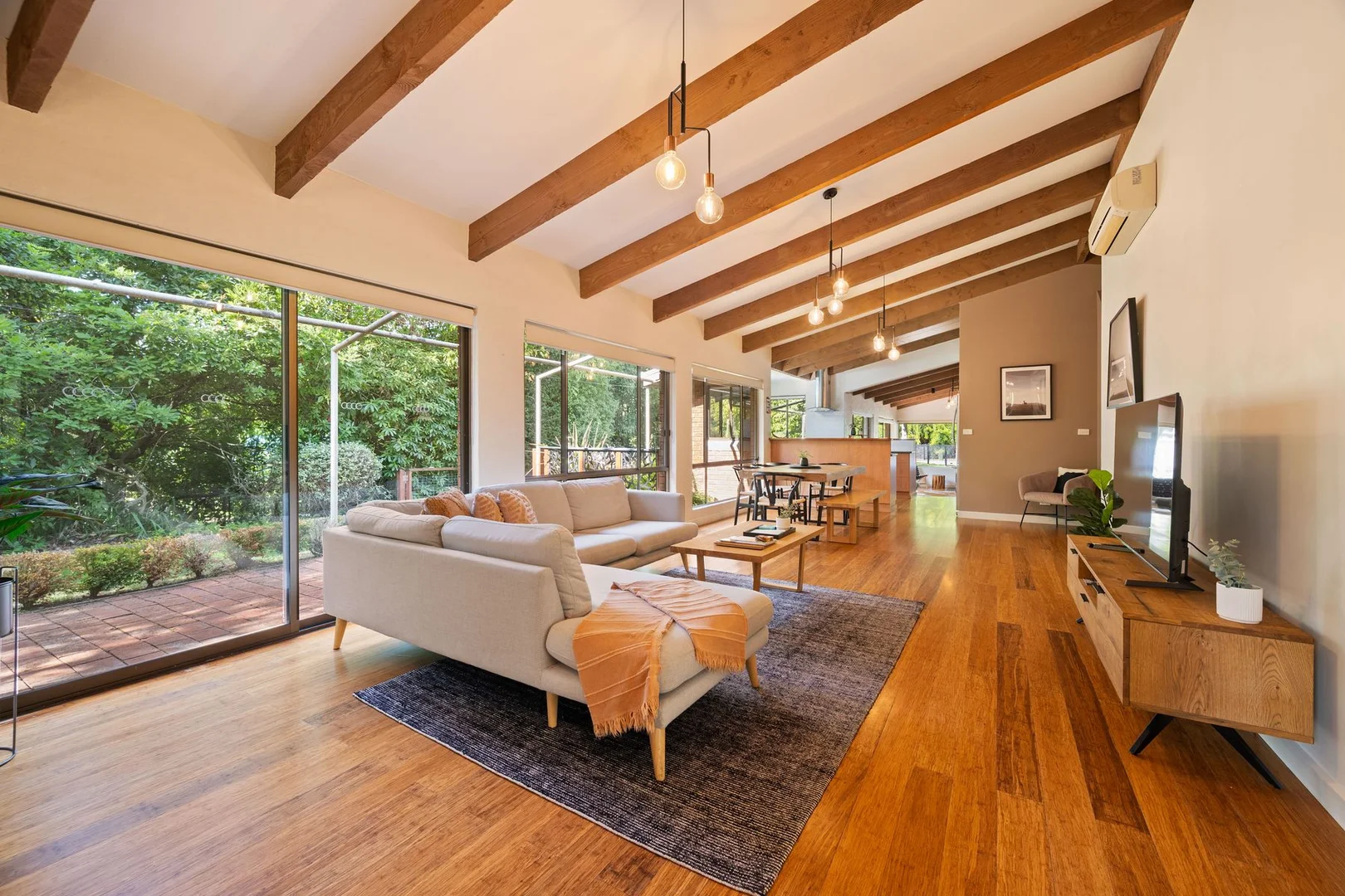 Additional image 4 of 2 Houghs Lane, Bright VIC 3741