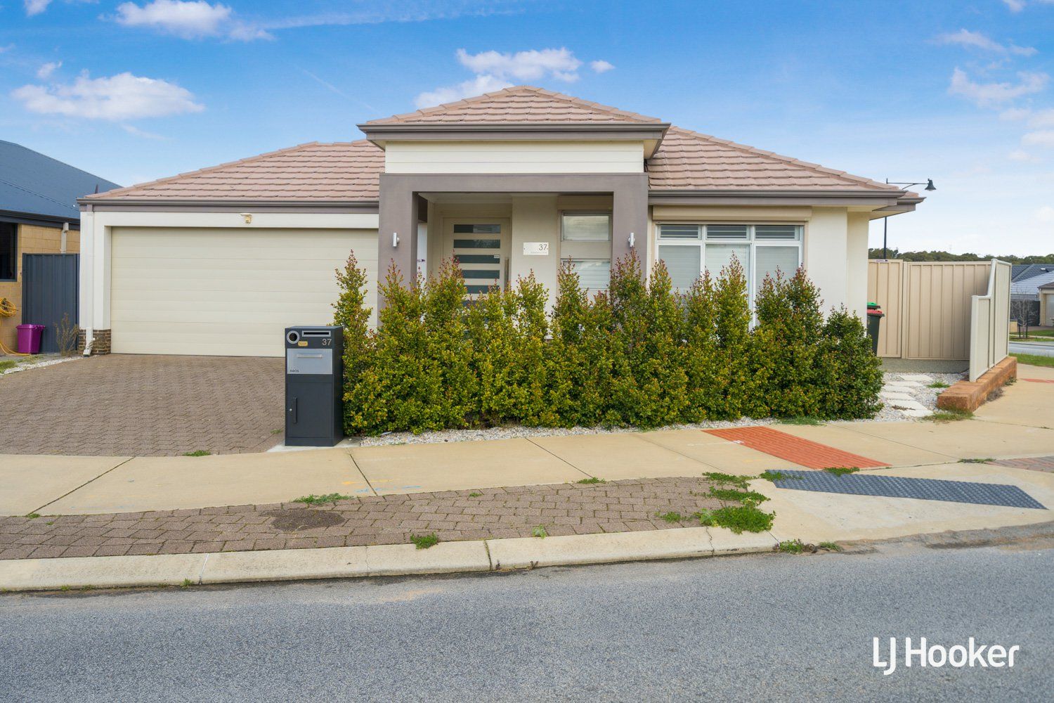37 Elderberry Drive, Baldivis WA 6171 Domain