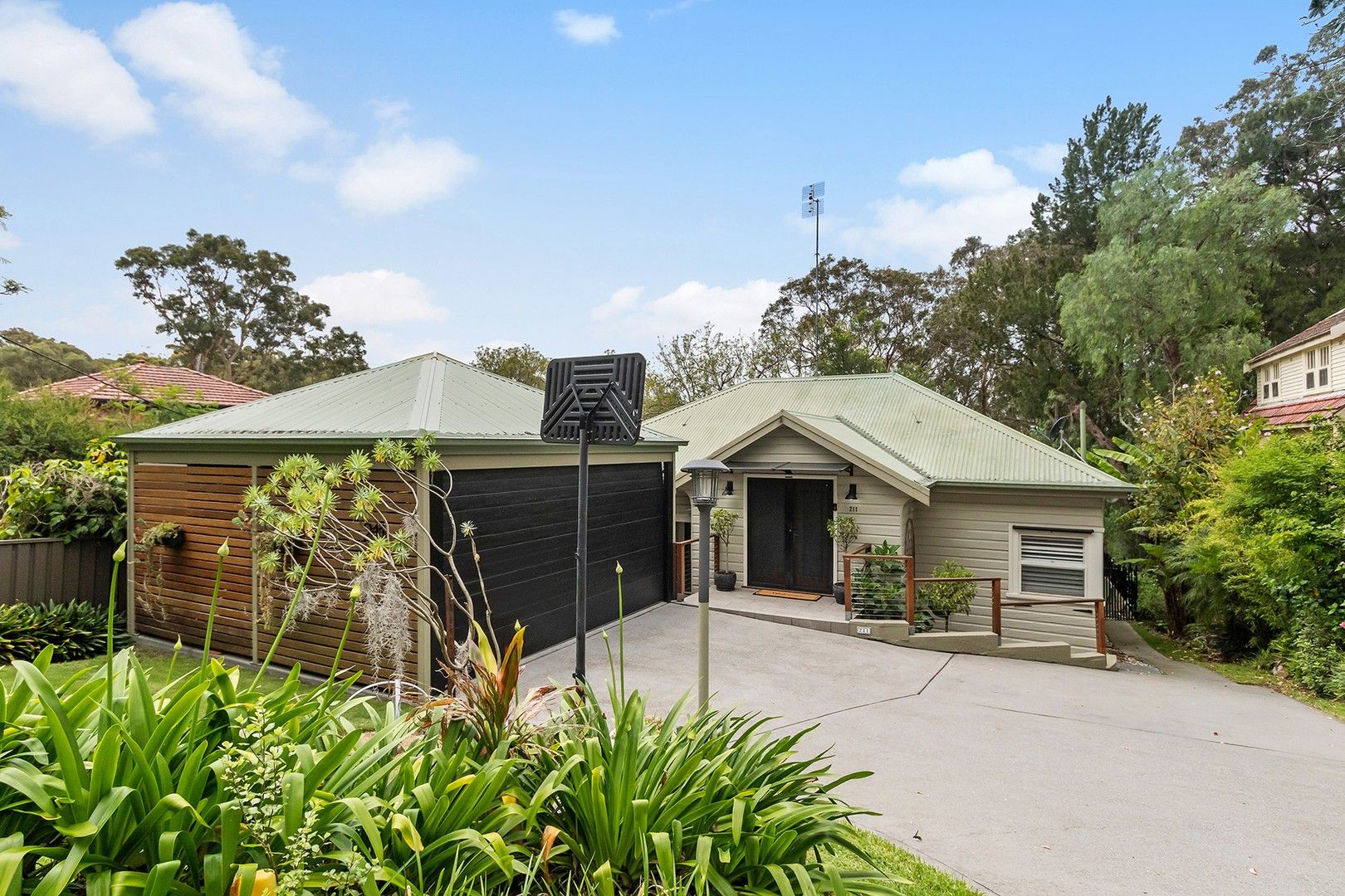 211 Croudace Street, New Lambton Heights NSW 2305 Domain