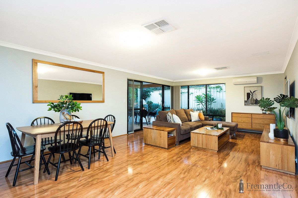 4 bedrooms House in 13A Lorraine Place HAMILTON HILL WA, 6163