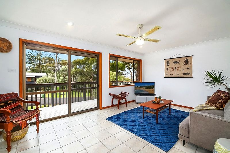 25 Ocean Drive, MacMasters Beach NSW 2251, Image 2