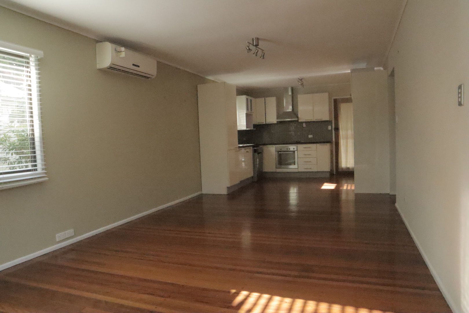 25 Narooma Street, Sunnybank QLD 4109 House For Rent 550 Domain