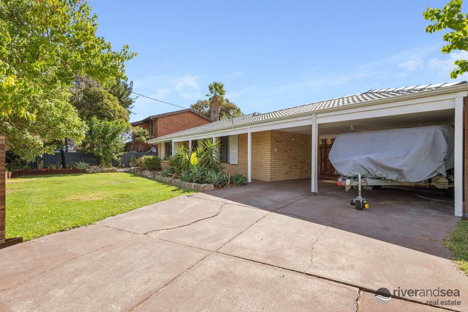 4 bedrooms House in 75 McCabe Street MOSMAN PARK WA, 6012