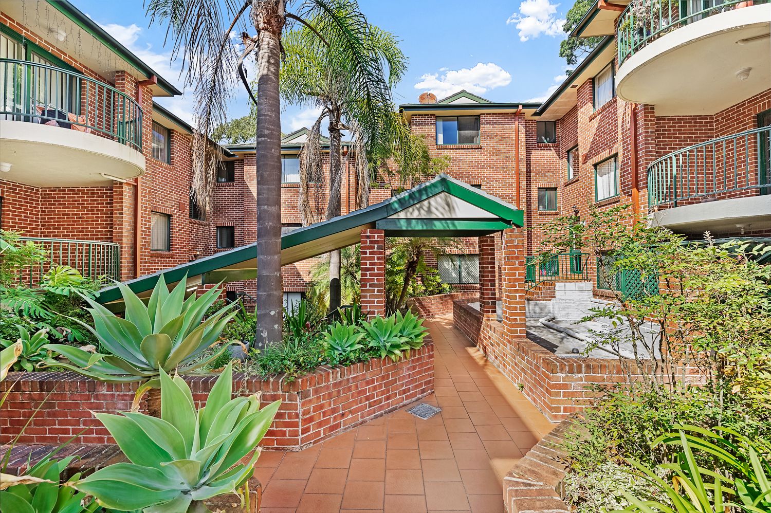 8/28-32 Bridge Road, Hornsby NSW 2077, Image 0