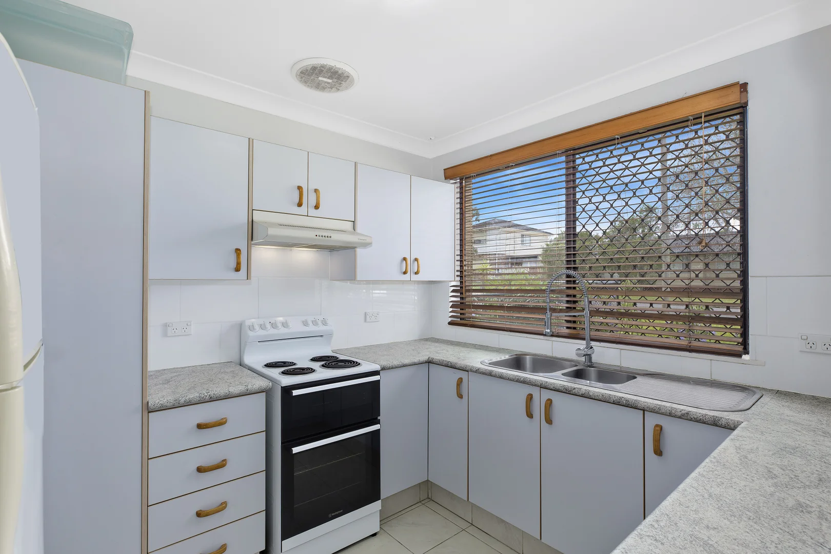 Additional image 3 of 6 Rolfe Avenue, Kanwal NSW 2259