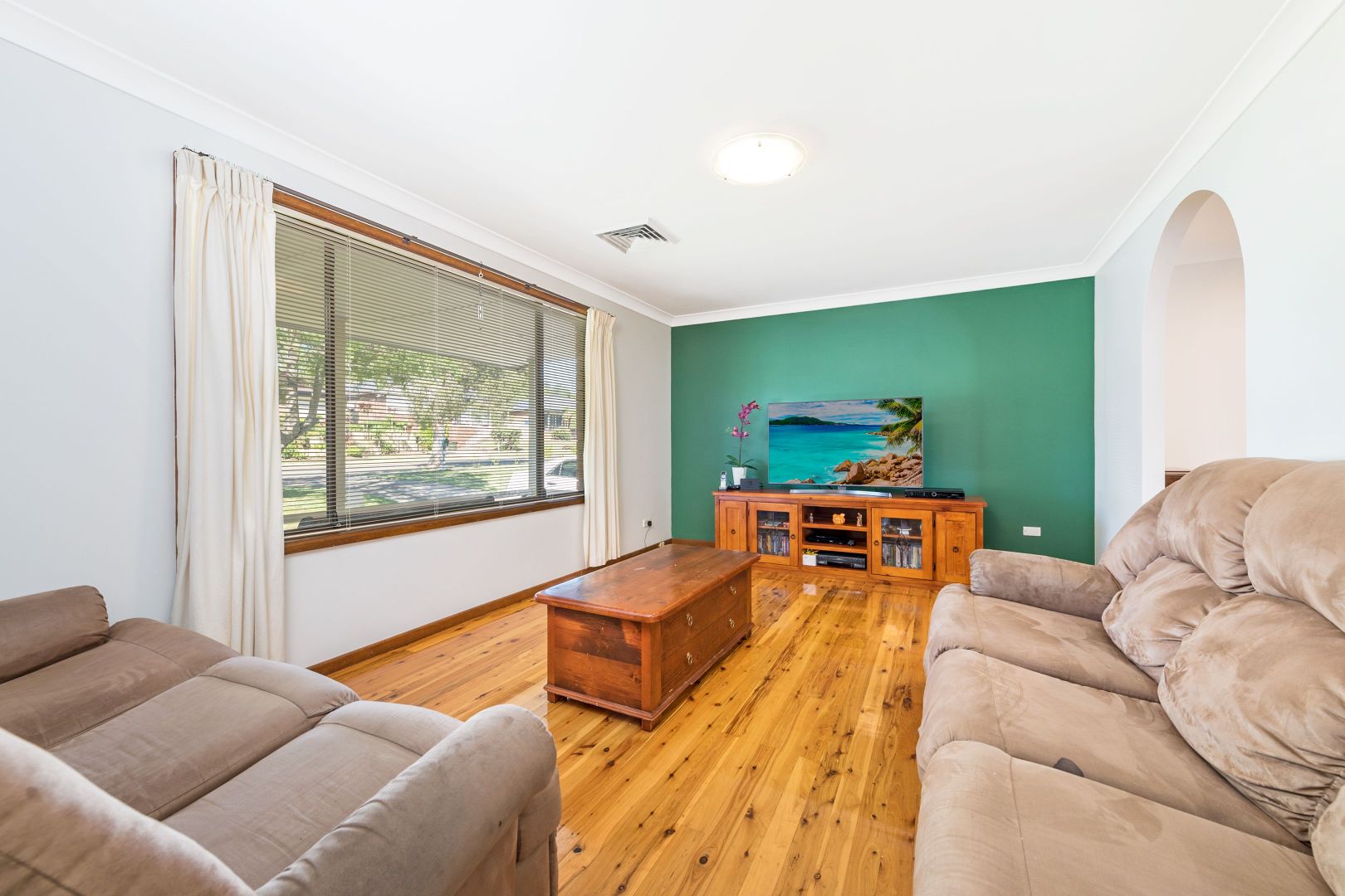 17 Gavin Place, Kings Langley NSW 2147, Image 2