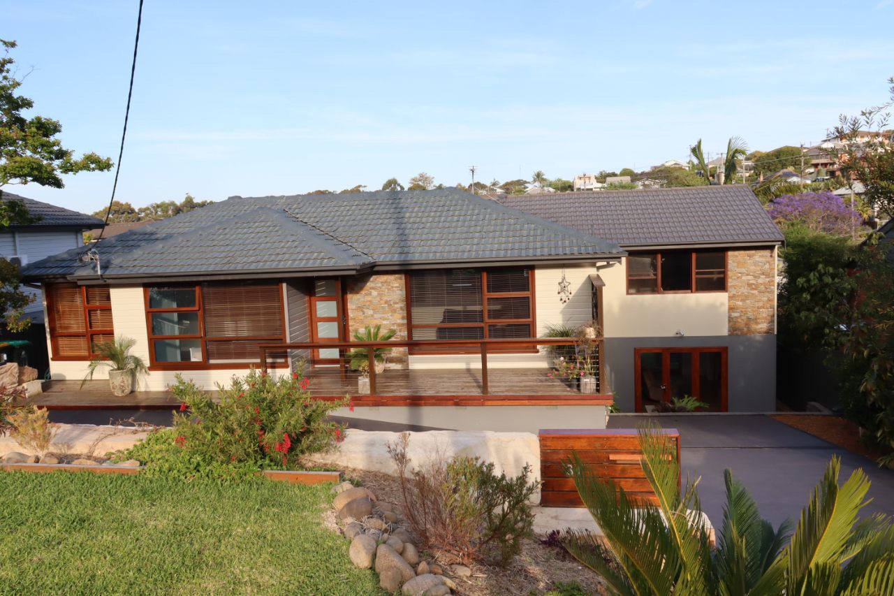 5 bedrooms House in 34 Frederick Street DUDLEY NSW, 2290