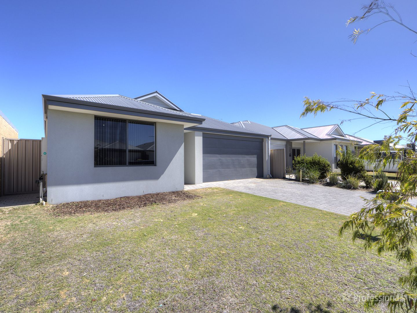 17 Broadgate Boulevard, Yanchep WA 6035 House For Rent 600 Domain