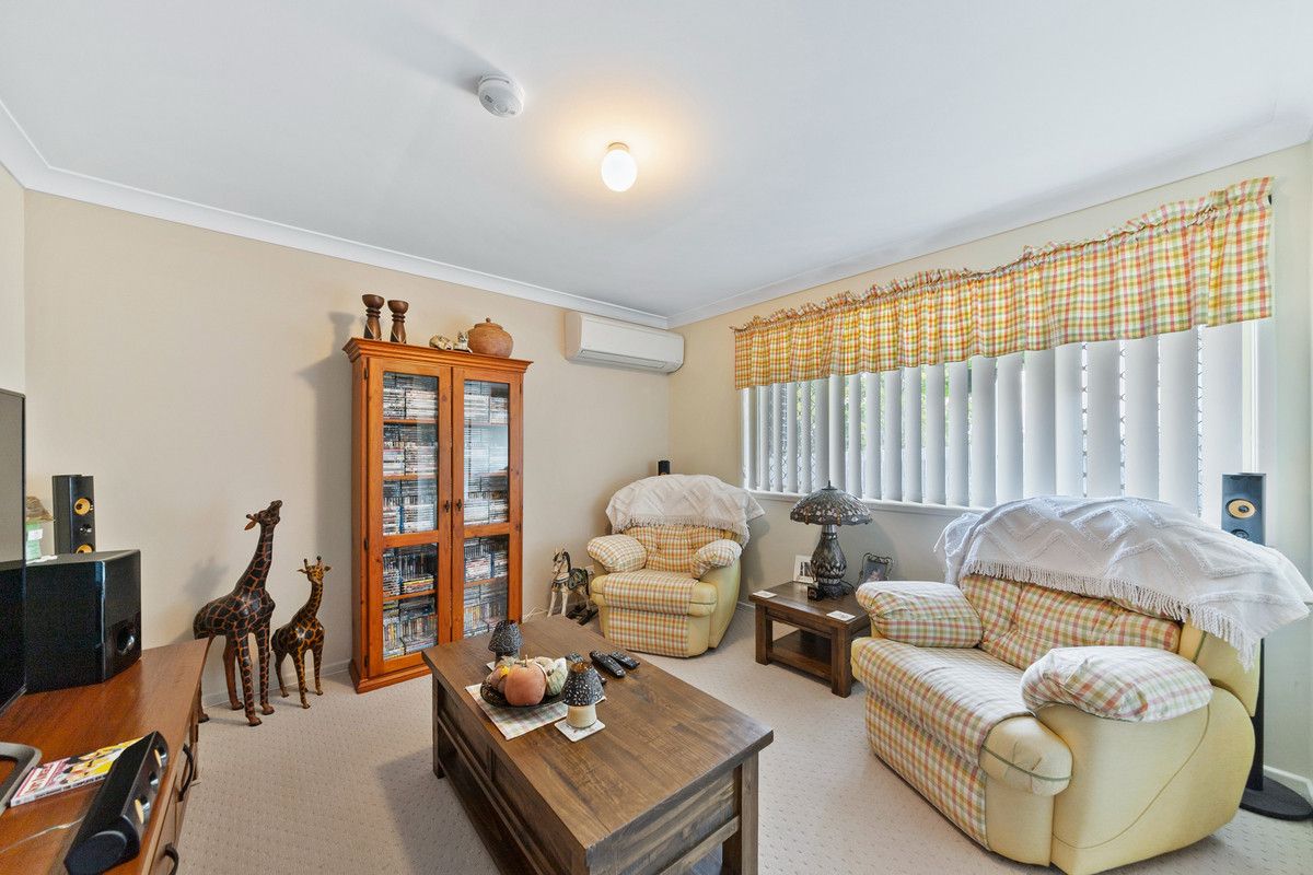 217 Wildey Street, Flinders View QLD 4305, Image 2