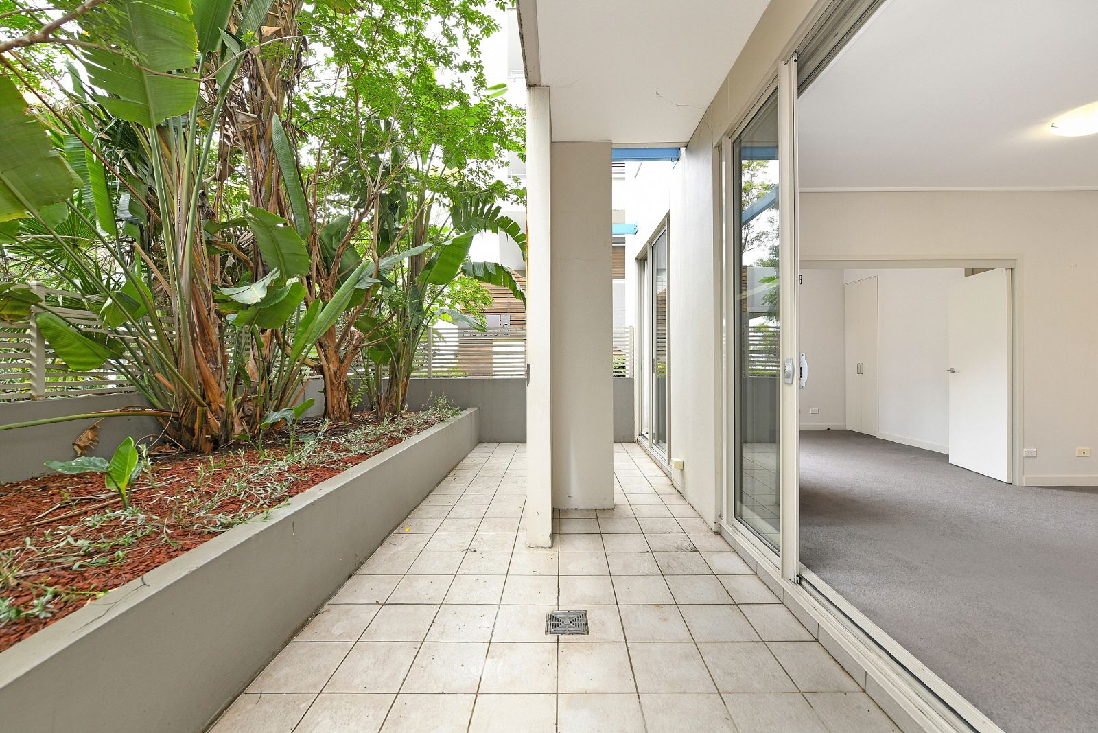 1 bedrooms Apartment / Unit / Flat in 113/2 The Piazza WENTWORTH POINT NSW, 2127