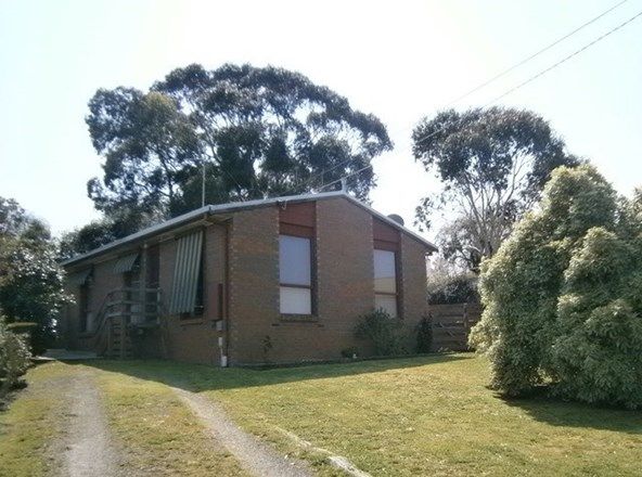 3 bedrooms House in 4 Carboni Court BALLARAT EAST VIC, 3350