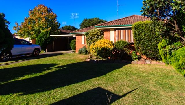 10 Shandlin Place, South Penrith NSW 2750, Image 1