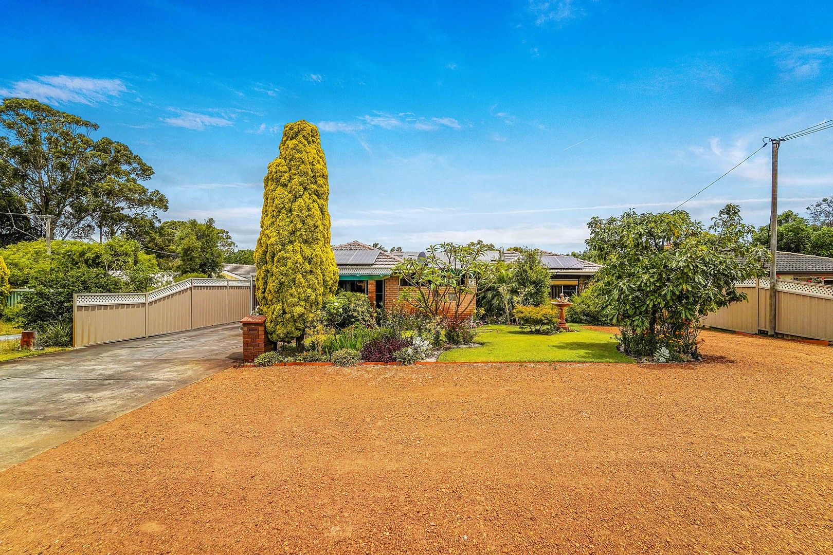 4 bedrooms House in 11 Venus Street BATEMAN WA, 6150