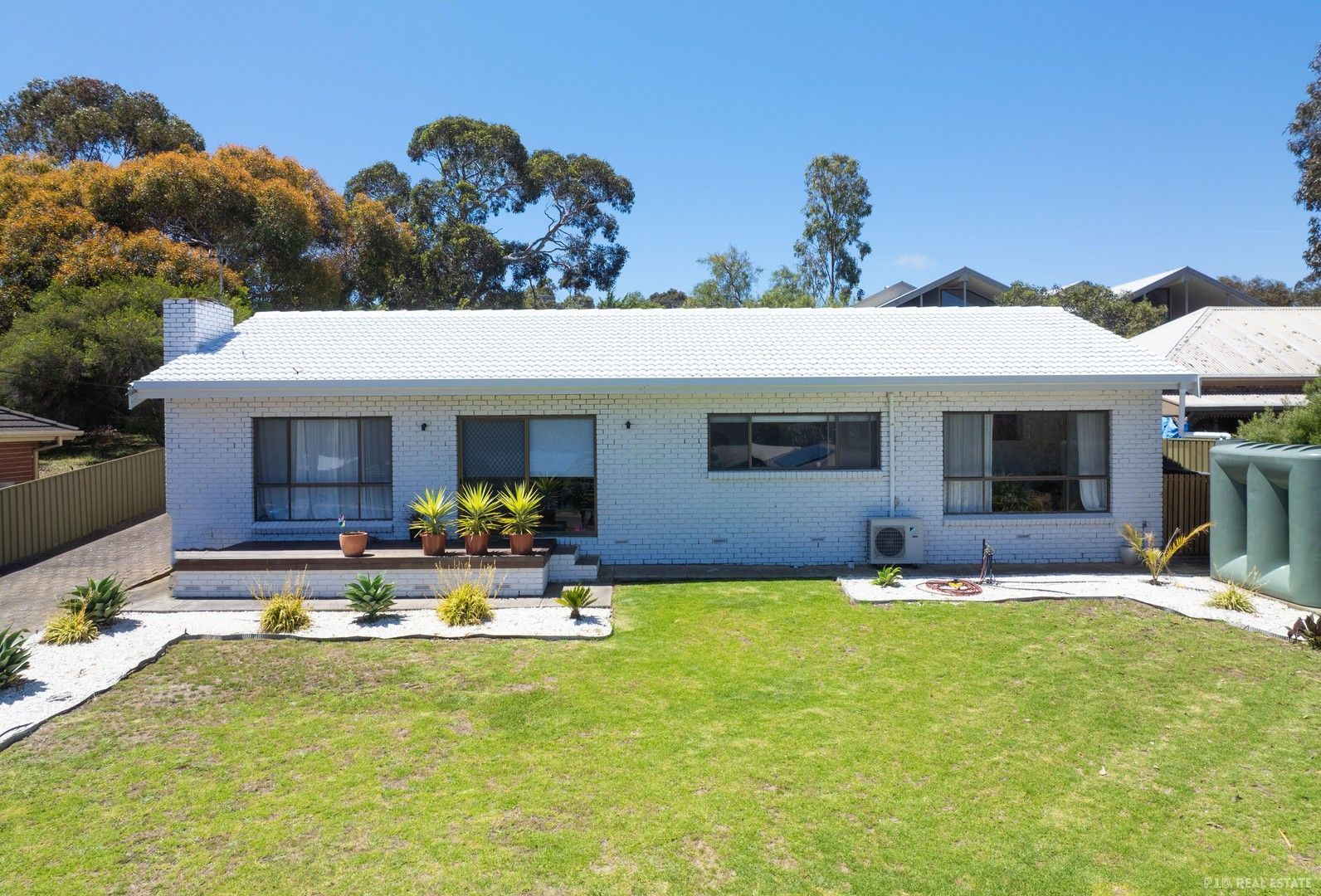 12 Folkestone Terrace, Victor Harbor SA 5211, Image 0