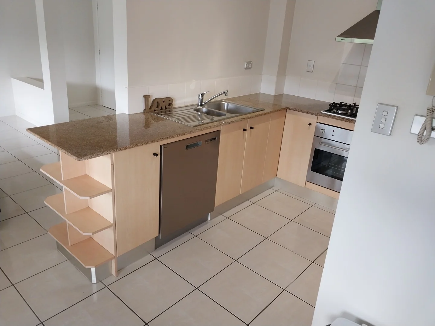 Additional image 5 of 1753/2-10 Greenslopes St, Cairns North QLD 4870