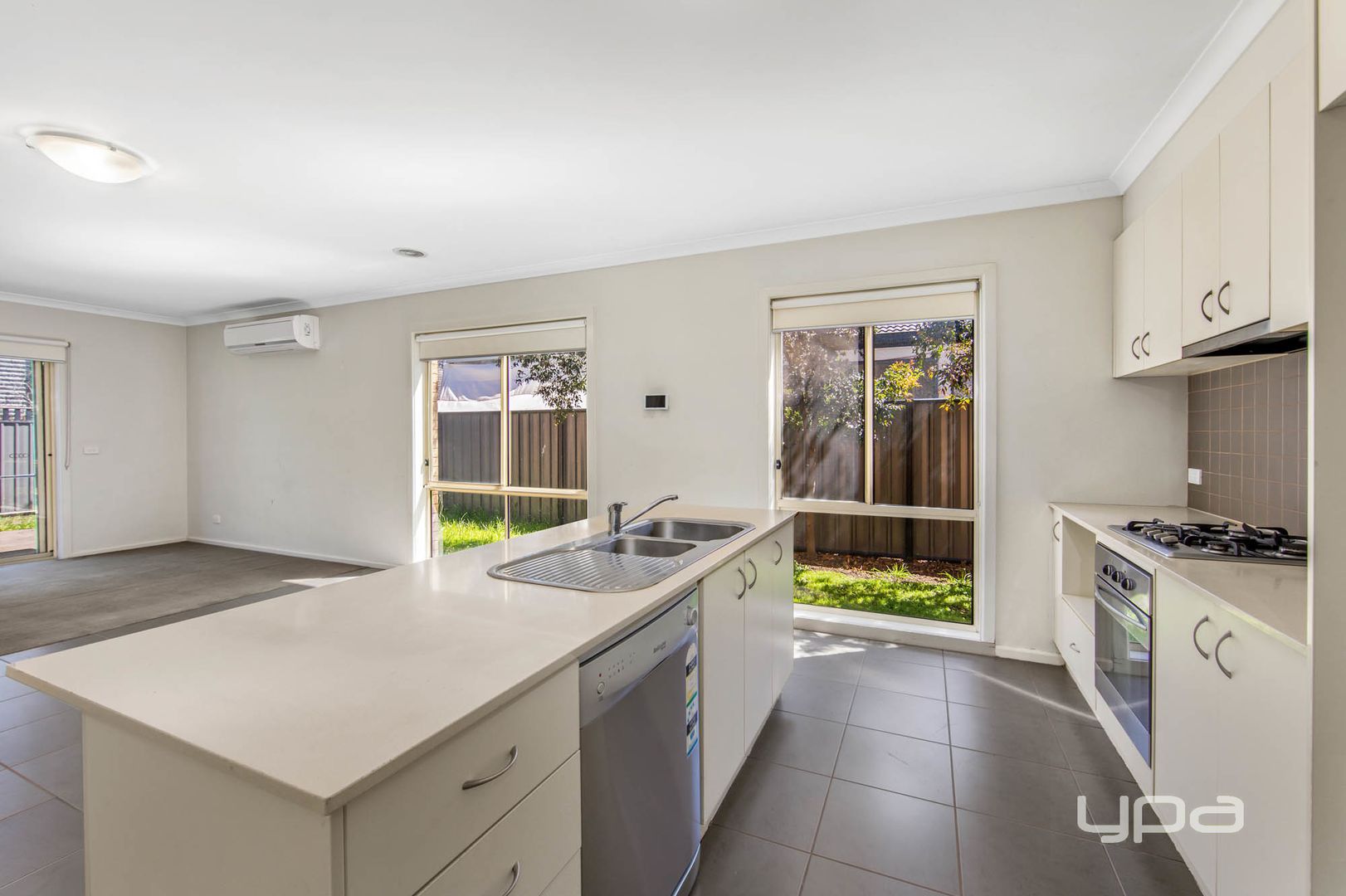 53 Sherrington Grange, Derrimut VIC 3026, Image 2