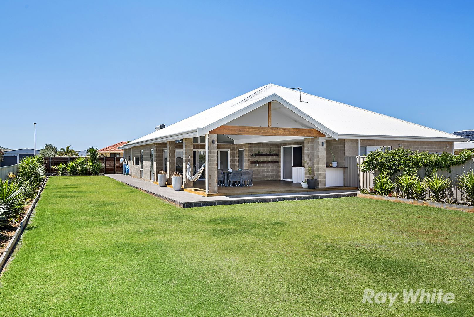 54 Honeysuckle Boulevard, Woorree WA 6530, Image 1